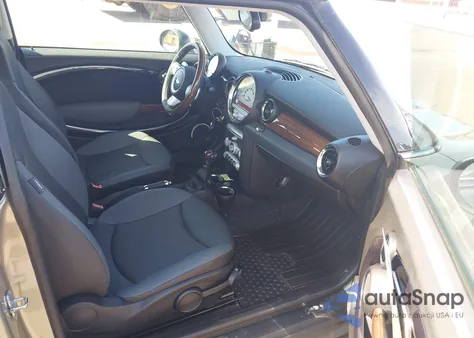 2008 Mini Cooper z USA, uszkodzony, nr VIN WMWMF33538TT67233